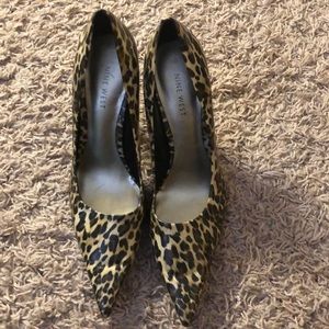 Nine West leopard print pumps heels size 8